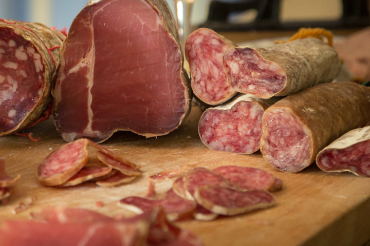 Palestras sobre transformação de carnes