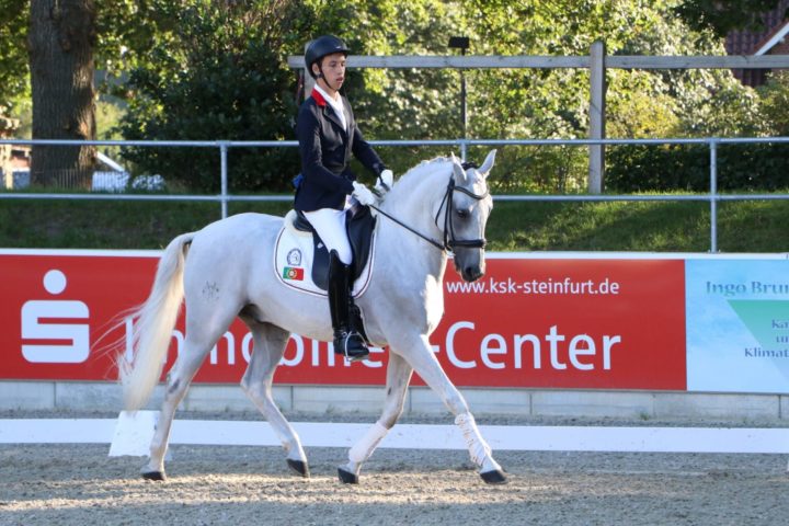 Estudante da ESAC representou Portugal no campeonato europeu de paradressage